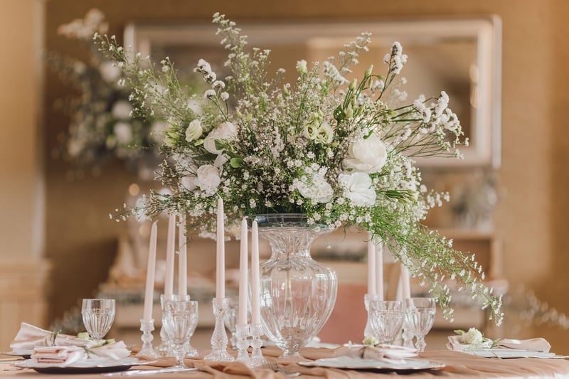 Wedding table flowers